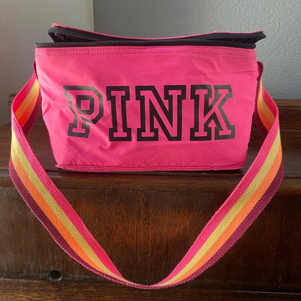 Victoria’s Secret’s PINK food tote